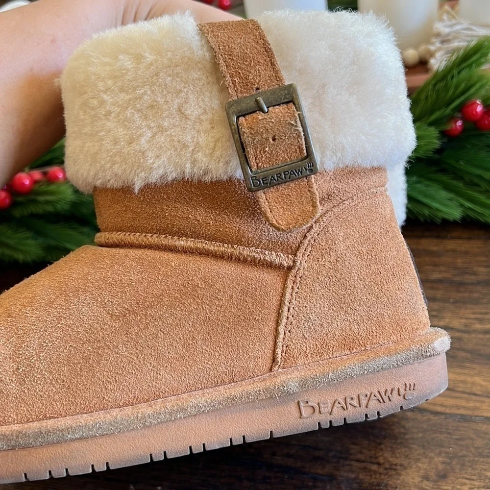 bearpaw abby cuffed tab boot hickory | size 7